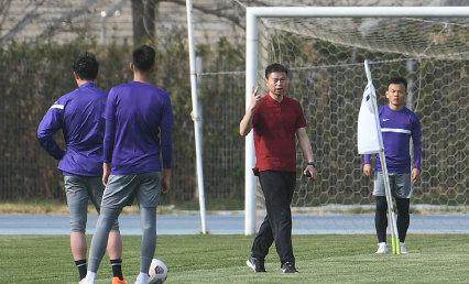 九游体育-津门虎虚弱复活或以全华班作战 于根伟压力很大